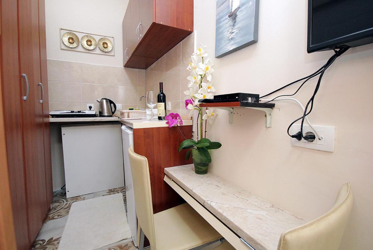 Studio Apartman Sveti Stefan Appartement Buitenkant foto
