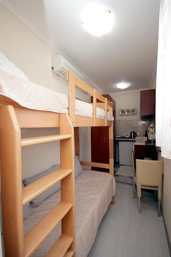 Studio Apartman Sveti Stefan Appartement Buitenkant foto